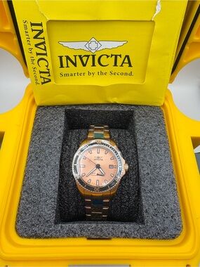 NIB: Invicta Women’s Pro Diver Trinite Night Glow #15137 Flame-Fusion Crystal